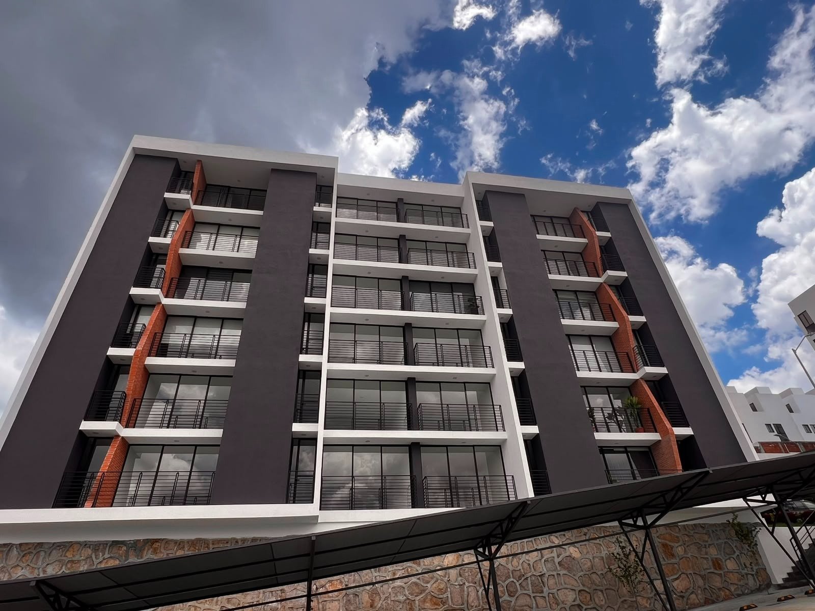 Venta de casas y departamentos en Altozano, Morelia - Paseo Andalucía INJESA